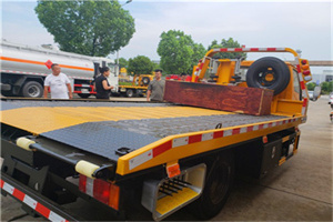 涟源附近拖车电话号码服务